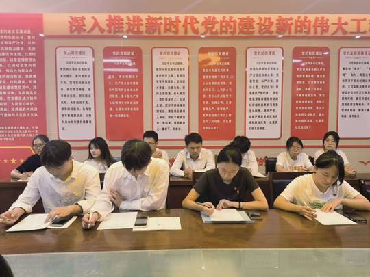 图示, 示意图
中度可信度描述已自动生成:ver1